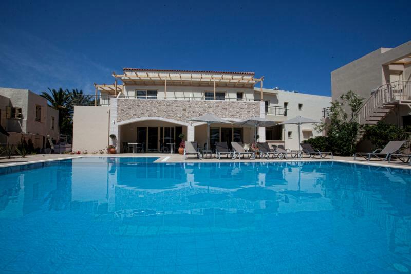 Maravel Star Art Hotel Adelianos Kampos Exterior photo